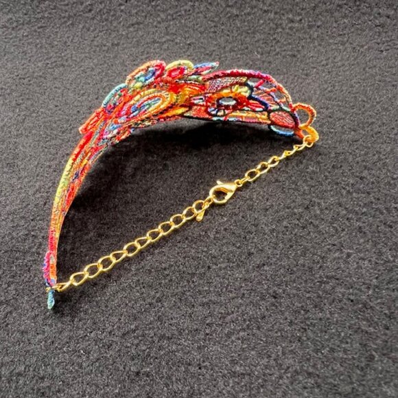 Homemade Multicolored Lace Bracelet - Picture 6 of 7